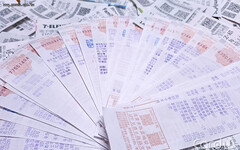 千萬元特獎發票17張 買2瓶麥香秒變富翁