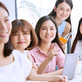 上半年平均月薪25年新高 薪資兩極化現象嚴重