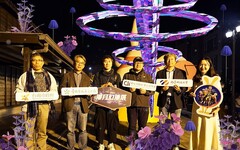 臺南在地藝術家潘奕丞結合知名Web3藍籌項目 為月津港燈節量身打造《5G漫月AR幻遊》共創藝術新價值