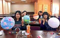 闊別五年再續姊妹校情誼！日本國立宮城教育大學赴華大交流 體驗台灣道地文化、小吃