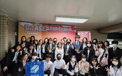 亞洲學生交流計畫(ASEP)實施計畫 義守大學應英系團隊 勇奪白金獎及金獎