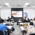 南大數位系邀請中央大學廖長彥助理教授分享「AI學習同伴之教學應用」