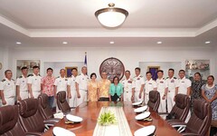 我國海軍敦睦艦隊訪問馬紹爾群島，祝賀馬國第45屆憲法日