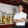 臺灣第一人! 海大陳天任特聘教授獲國際甲殼類研究最高榮譽