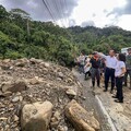 凱米豪雨土石流致災 翁章梁前往中埔勘災