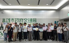 嘉義市政府參訪高雄市AI創新應用及亞灣新創園，跨縣市交流助攻智慧城市再升級