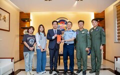 新竹空軍飛官謝沛勳上尉成功獲救 邱臣遠代理市長赴聯隊關心致贈慰問金