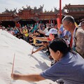 鯤鯓王平安鹽祭吸引數萬人朝聖，再創世界最大鹽祭典新篇章！