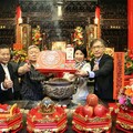 2025大甲媽遶境盛典 遠傳總經理井琪率隊祈福 「黃金門號」過火加持