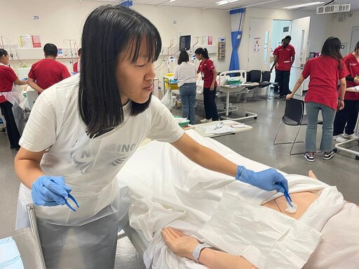 亞大護理學院獲教育部學海補助，赴澳洲西雪梨大學實習