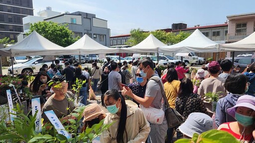 林業保育署臺東分署本周末辦理公益贈苗及森林街角市集 當日還有原民酒麴DIY、書籍特展與講座、特色餐車及免廢市集