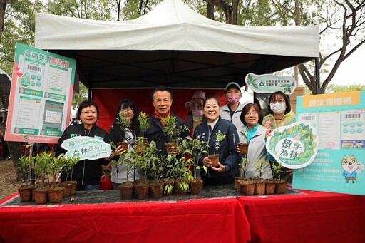 嘉義縣響應植樹節送苗活動，綠化家園守護地球