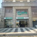 桃園共生宅全台首創「AI長照」 推出「機器人小秘書」