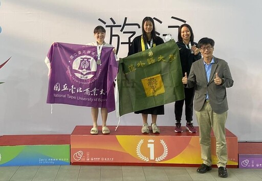 文藻英文科五專生陳岫彣 全大運游泳奪3金