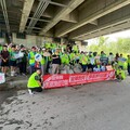 齊心守護河岸環境！ 臺東環保局號召巡守隊清理利嘉溪 共清出121.5公斤廢棄物 打造永續水域生態