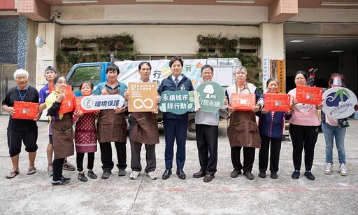端午送暖傳心意!邱臣遠代理市長關懷資收個體戶 邀民一起挺環保做好回收更永續