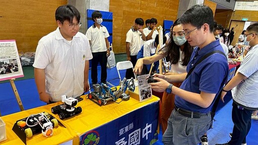 技動青春多元路 藝起飛揚展風華 臺東國中技藝教育競賽頒獎典禮暨成果發表活動今登場 21校43個攤位展長才