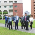 澆灌「起家厝」、嘉惠母校～蔡長海董事長感謝中國醫藥大學傑出校友林昭庚院士捐贈英才校園奠基石與植栽，營造師生優質休憩環境