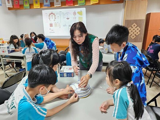 走出教室體驗文化 基隆市校外文化體驗深度走讀蒙藏與樟腦之旅