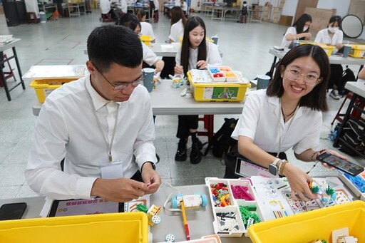 南大師資生走進石門國小 結合科技實作與教學現場