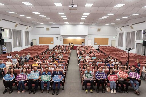 技職發光!竹市113學年度技藝競賽頒獎暨成果展 邱臣遠代理市長:從操作中學習 展現技職教育多元成果