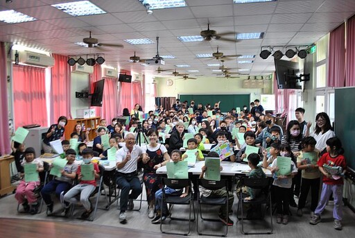 在山間發光的知識光點 育達科大帶國小孩子走進創客世界
