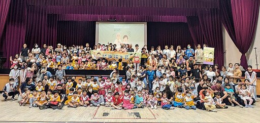 南臺科大文化底蘊USR計畫持續推動扎根幼苗 與海龍故事館合作帶領協進幼兒園幼童認識端午節