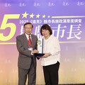 「五星市長」背後有五星市民！黃敏惠市長一日雙國、飛越2,972公里 接受遠見獎項肯定