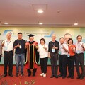 林文村總裁榮獲中正大學名譽博士 黃敏惠市長獻上祝賀