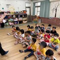 南華大學雲水書車下鄉 以書香伴隨樂曲落實教育平權