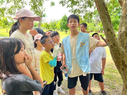 走進光臘樹下的綠色教室 頂新農村課輔班 期末旅學結合生態與文化教育