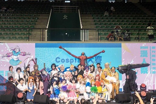 新竹國際動漫節2日吸引逾9.5萬人次 Cosplay大賽劃下圓滿句點!邱臣遠代理市長現身頒獎 與動漫迷相約明年見