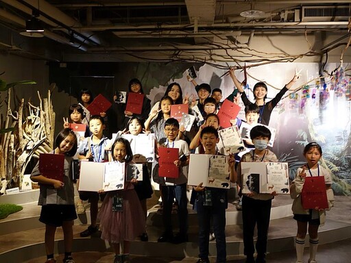 孩子眼中的信仰森林 16位小小策展人宗博館綻放夏日光芒
