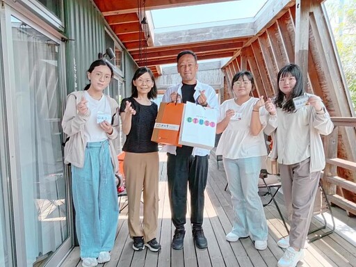 長照3.0正視失智症照護 中臺科大護理系赴日「葵照護」與長輩共創療癒時光