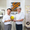 嘉義縣首間榮獲金展獎企業 運用職務再設計讓身障員工穩定就業