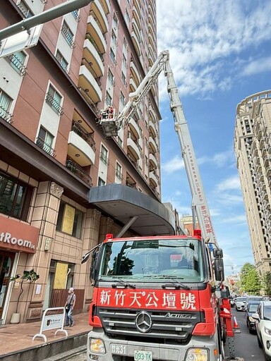 竹市消防局轄內大樓火災搶救演練 精進高樓層建築應變能力!