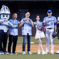 大巨蛋化身青春校園 近3萬名球迷湧入台灣大「悍將中學主題日」
