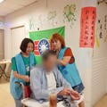 基隆市信義區團委會父親節慰訪宏祈養護中心 長輩西裝筆挺展現帥氣風采