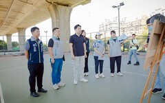 竹市公六網球場整修完工、景觀大道網球場整建8/25開工! 邱臣遠代理市長視察:接力優化 提供市民優質運動場域