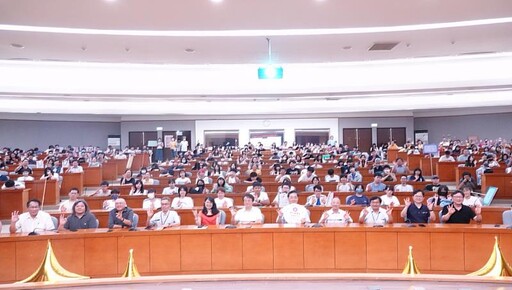 佛光大學新生定向營熱鬧登場 母子新生攜手共學開啟多元大學生活