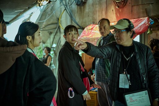 王傳宗導演帶崑大視訊系影像實戰 社會關懷力作《夾縫人生》21日首播