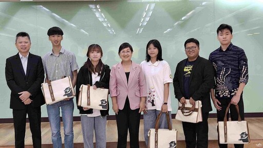 徐佳青與全國性僑生社團代表座談 聽取僑生在學及就業相關意見