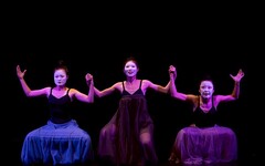 曉劇場身體書寫觸動米蘭、西西里島觀眾 藝穗節巡演謝幕掌聲不斷 論壇迴響熱烈