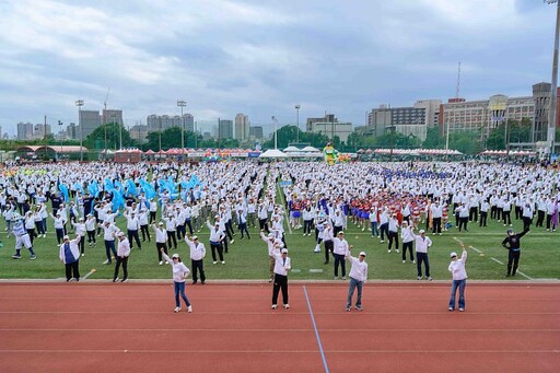 「勇」續e世代 減碳「悍」未來 富邦集團運動家庭日