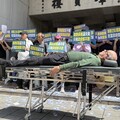 吸菸族上街頭拒當提款機 直指政府超徵稅還要漲菸捐