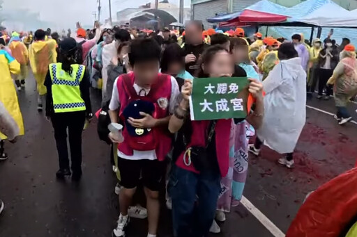 【藍蝴蝶專欄】宗教與政治的交錯：媽祖的轎腳與統戰的神轎