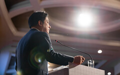 【胡文琦專欄】賴總統需要的是十誡的第一誡