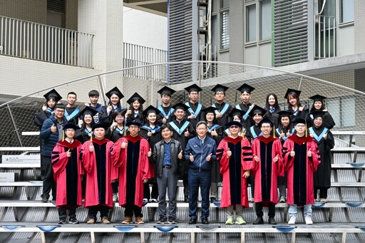 非理工跨界半導體不是夢！陽明交大學士後專班迎來首屆畢業生