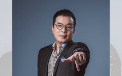 才剛上市就下架 鍾年晃發文批加熱菸議題政府決策出問題