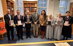 慈濟躍入世界知識殿堂！劍橋大學典藏166冊出版品、英國兩大名校齊聲肯定